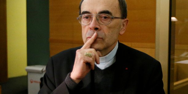 Le cardinal barbarin a ete recu par le pape[reuters.com]
