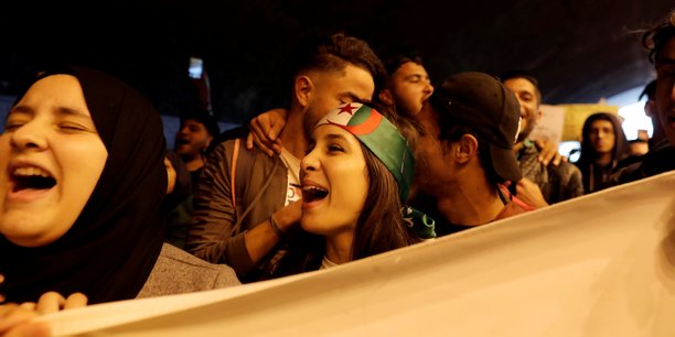 Algerie: le fln dit soutenir le mouvement populaire[reuters.com]