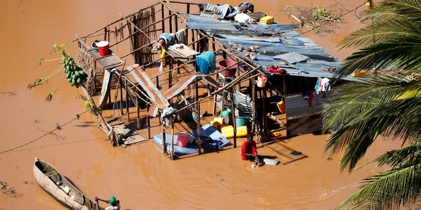 Le bilan du cyclone idai s'eleve a 242 morts au mozambique[reuters.com]