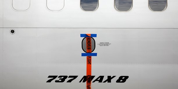 Les pilotes d'american airlines vont tester la mise a jour logicielle du 737 max[reuters.com]