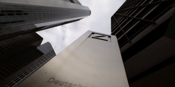 La direction de deutsche bank recoit ses 1eres primes en 4 ans[reuters.com]