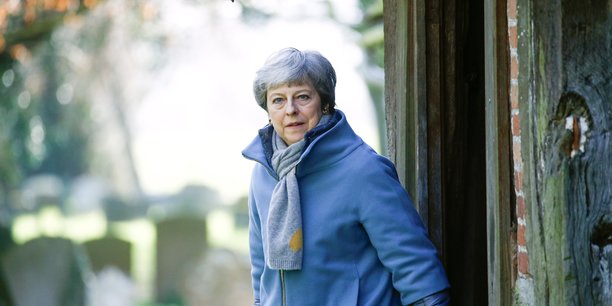 Theresa may en proie a une fronde gouvernementale, selon le sunday times[reuters.com]