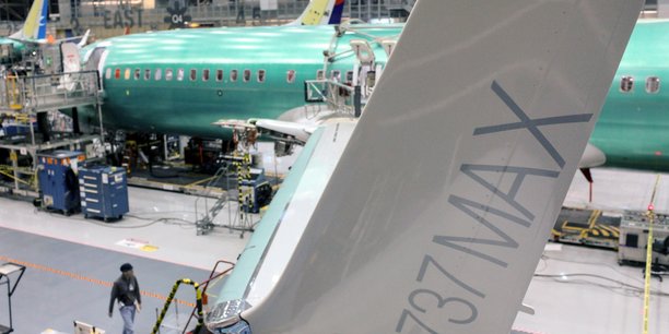 Boeing invite des pilotes et les autorites a une reunion sur le 737 max[reuters.com]
