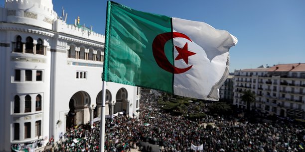 Algerie: l'armee demande que la presidence soit declaree vacante[reuters.com]