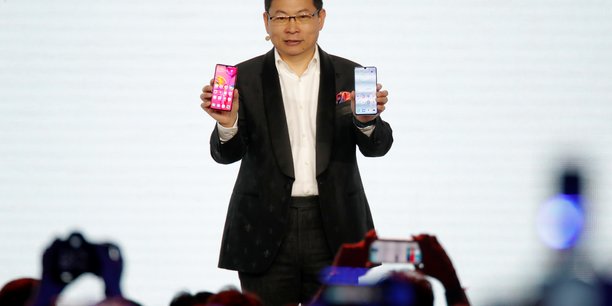 Huawei presente son nouveau smartphone a paris malgre les soupcons[reuters.com]