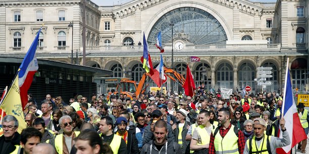 Des milliers de protestataires manifestent samedi à Toulouse, proclamée capitale des gilets jaunes pour leur 22e samedi consécutif d'action, dans l'attente des annonces ces prochains jours du président Emmanuel Macron censées mettre un terme à une crise de près de cinq mois.
