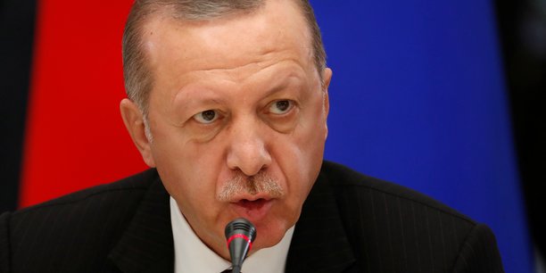 Le président Erdogan avait voté le 31 mars 2019 à l'élection municipale d'Istanbul pour le candidat de son parti l'AKP, Binali Yildirim. Celui-ci est l'actuel président de la Grande Assemblée nationale de Turquie, après avoir été Premier ministre d'Erdogan (de mai 2016 à juillet 2018). Sa défaite a été considérée comme un camouflet pour le président turc en exercice.