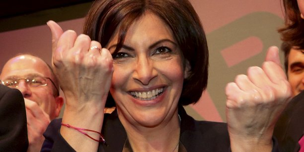 Anne Hidalgo, en mars 2014, pendant sa campagne pour l'élection à la Mairie de Paris qu'elle remporta au deuxième tour avec 53,33% des voix face à Nathalie Kosciusko-Morizet (43,72%).