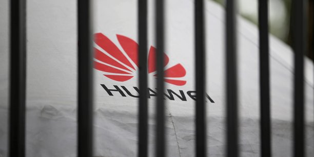 Washington pense que Pékin pourrait se servir de Huawei à des fins d'espionnage, des soupçons contestés à de nombreuses reprises par l'équipement chinois, leader mondial du secteur.