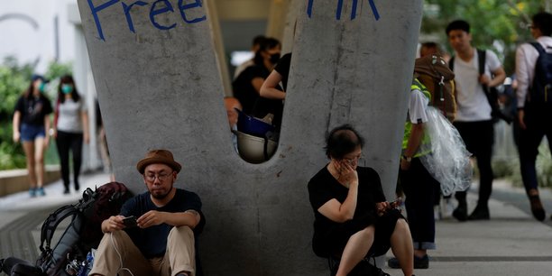 Hong kong: le soutien politique au projet de loi d'extradition faiblit[reuters.com]