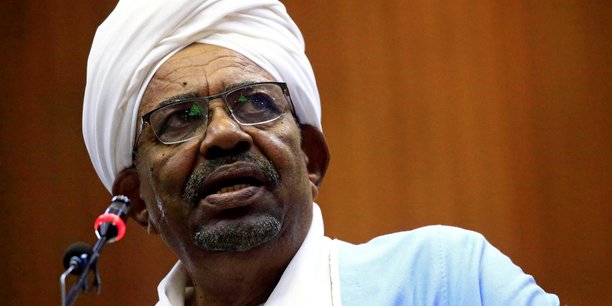 L'ex-president soudanais omar hassan el bechir sera juge pour corruption[reuters.com]