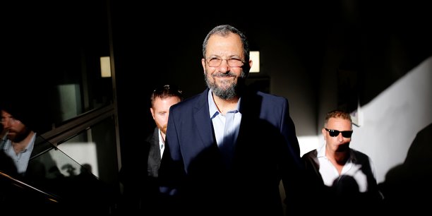 Israel: ehud barak annonce son retour en politique[reuters.com]