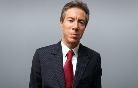 Didier Suberbielle, président du directoire de Nutrition et Santé,veut faire découvrir aux consommateurs de nouvelles recettes où la viande est remplacée par du soja, afin qu'ils adoptent de meilleures habitudes alimentaires pour leur santé. © photo Rémi Benoit