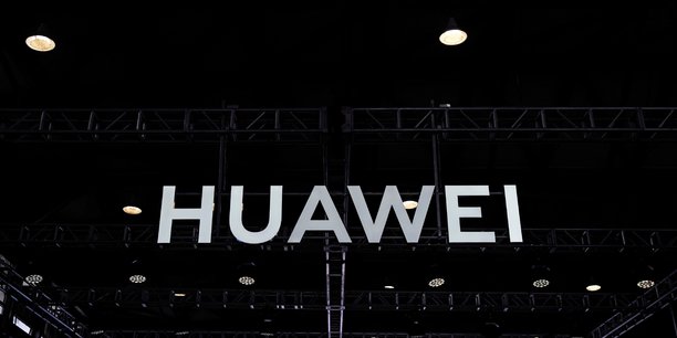 Une partie de la classe politique britannique redoute que les infrastructures 5G de Huawei soient utilisées à des fins d’espionnage ou de cyberattaques pour le compte de Pékin. Ce que le groupe chinois a toujours nié.
