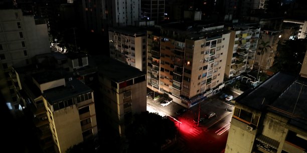 Le venezuela prive en grande partie d'electricite[reuters.com]