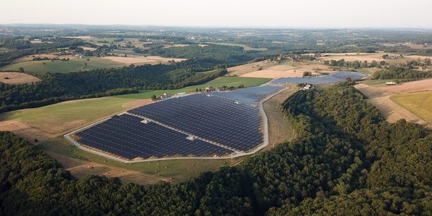 La centrale solaire thermique du Domane d'Essendiéras, en Dordogne, s'étend sur 18 hectares et représente 13 M€.