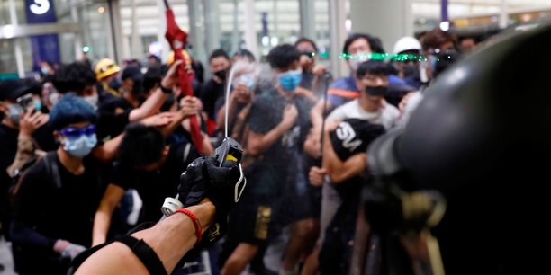 Hong kong: pekin rejette les critiques des usa et de l'onu[reuters.com]