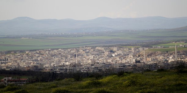 L'armee syrienne ouvre un couloir d'evacuation des civils dans le nord-ouest[reuters.com]