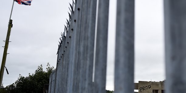 Brexit: la police nord-irlandaise n'a pas les effectifs pour surveiller la frontiere[reuters.com]