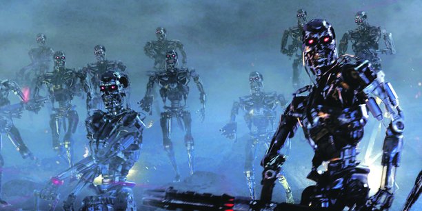Des armées travaillent à des unités robotisées encore sous tutelle humaine, dernier stade avant l’autonomie complète à la Terminator.