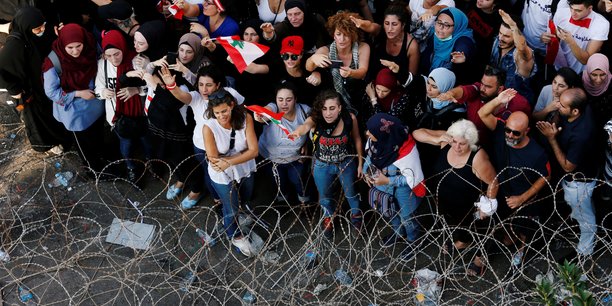 Nouvelles manifestations au liban, le gouvernement joue l'apaisement[reuters.com]