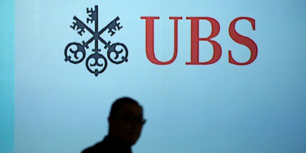 En février, UBS a été condamné en France à une amende record de 3,7 milliards d'euros dans une affaire d'évasion fiscale qui s'est produite de 2004 à 2012.