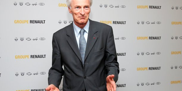 Renault ne veut pas se precipiter pour choisir son dg, dit senard[reuters.com]