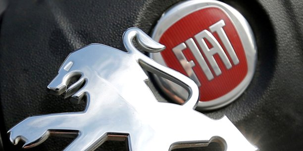 FCA et PSA Automobiles ont annoncé fin octobre un projet de fusion à égaux ne comprenant pas de fermeture d'usine pour créer un nouveau géant de l'automobile.