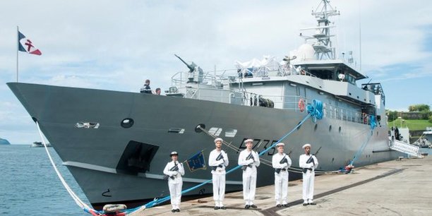 La Marine nationale disposera ainsi de 19 patrouilleurs en 2030, dont 11 nouveaux bâtiments auront été livrés en 2025. Le patrouilleur La Combattante a rejoint la Martinique.