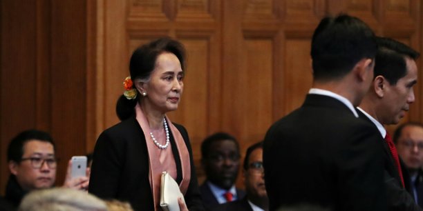 Birmanie: aung san suu kyi a la haye pour defendre la repression anti rohingya[reuters.com]