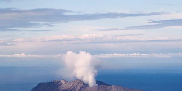 Le bilan de l'eruption volcanique en nouvelle-zelande s'alourdit a 8 morts[reuters.com]