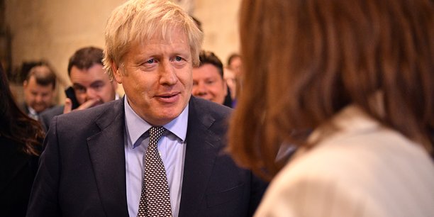 Brexit: johnson entend empecher toute extension de la periode de transition, selon la presse[reuters.com]