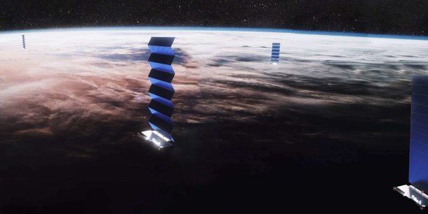 Dans le cadre de son programme Starlink, SpaceX a mis en orbite 120 satellites afin d’améliorer l’accès à Internet.