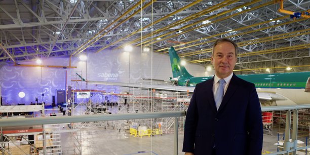Philippe Rochet, président exécutif de Sabena Technics, lors de l'inauguration du 6ème hangar sur le site de Bordeaux-Mérignac, avec un premier avion en maintenance.