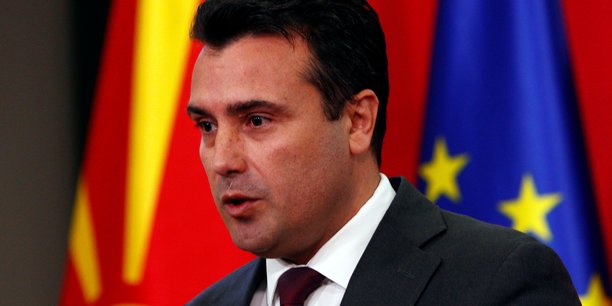 Le parlement de macedoine du nord vote sa dissolution et fixe des elections[reuters.com]