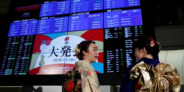 La bourse de tokyo finit en forte baisse[reuters.com]