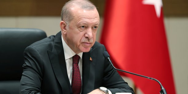 Erdogan dit qu'il parlera de la syrie avec poutine vendredi soir[reuters.com]