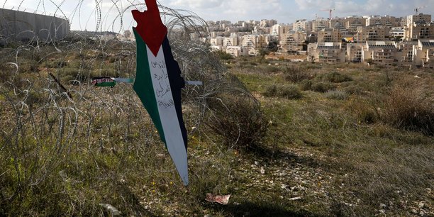 Des soldats israeliens tuent un palestinien en bordure de gaza[reuters.com]