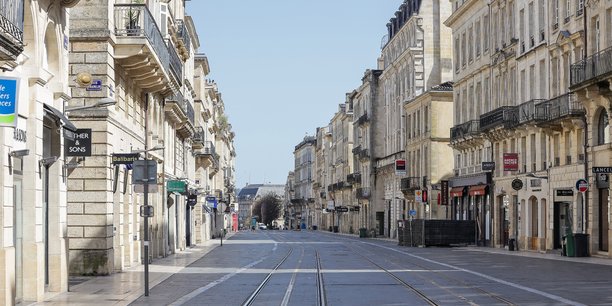 Consommé seulement à moitié, le fonds d'urgence de Bordeaux Métropole est élargi aux micro-entrepreneurs, indépendants et sociétés commerciales sans salarié.