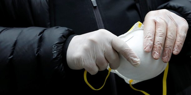 Coronavirus: le premier fabricant mondial de gants deborde par la demande[reuters.com]