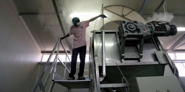 Une unité agroindustrielle de transformation du fruit du baobab à Thies au Sénégal.