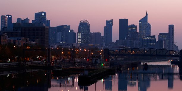 France: les creations d'entreprises chutent de 25,5% en mars[reuters.com]