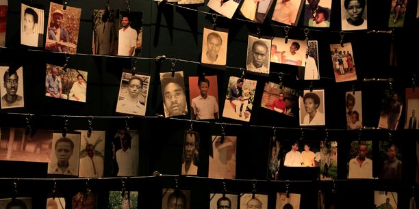 Les restes d'un suspect du genocide au rwanda retrouves au congo[reuters.com]