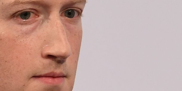 Zuckerberg prend ses distances vis a vis de twitter[reuters.com]