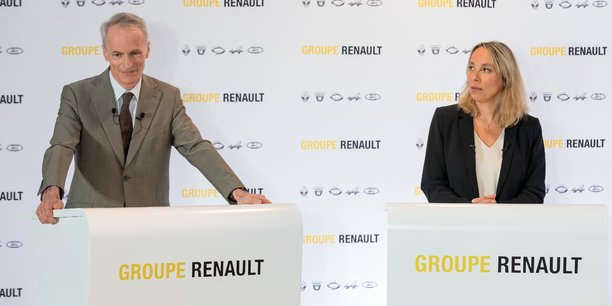 Jean-Dominique Senard (président du conseil d'administration) et Clotilde Delbos (directrice générale adjointe) de Renault ont annoncé un plan de transformation du constructeur automobile.