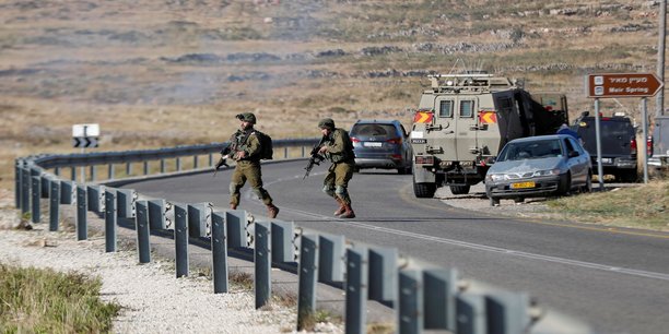 Un palestinien tue par des soldats israeliens apres une attaque a la voiture-belier[reuters.com]