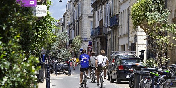 Les logements dans le quartier des Chartrons, à Bordeaux, restent très recherchés par les acquéreurs parisiens.