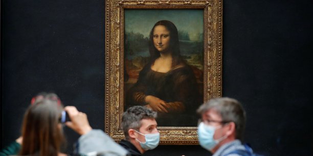 La Joconde attend lundi ses premiers visiteurs après trois mois de fermeture du musée du Louvre.