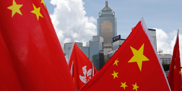 Hong kong: le parlement chinois adopte la controversee loi securitaire[reuters.com]