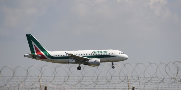 Alitalia reprend ses vols internationaux a partir de milan[reuters.com]